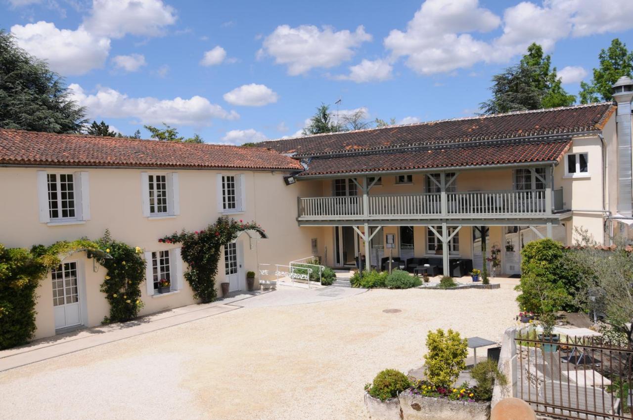 Logis Hotel Restaurant L'Essille Bassac Exterior foto