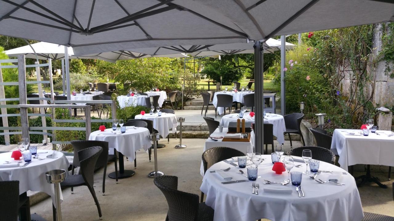 Logis Hotel Restaurant L'Essille Bassac Exterior foto